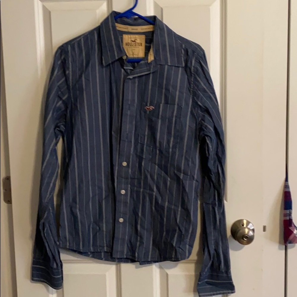 Surfer cut hollister button up